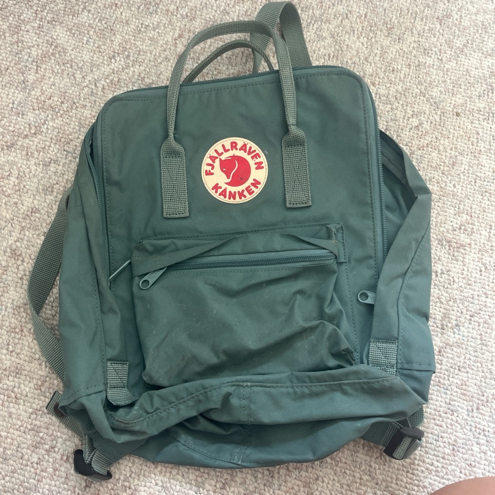 Fjallraven Kånken Forest Green Backpack